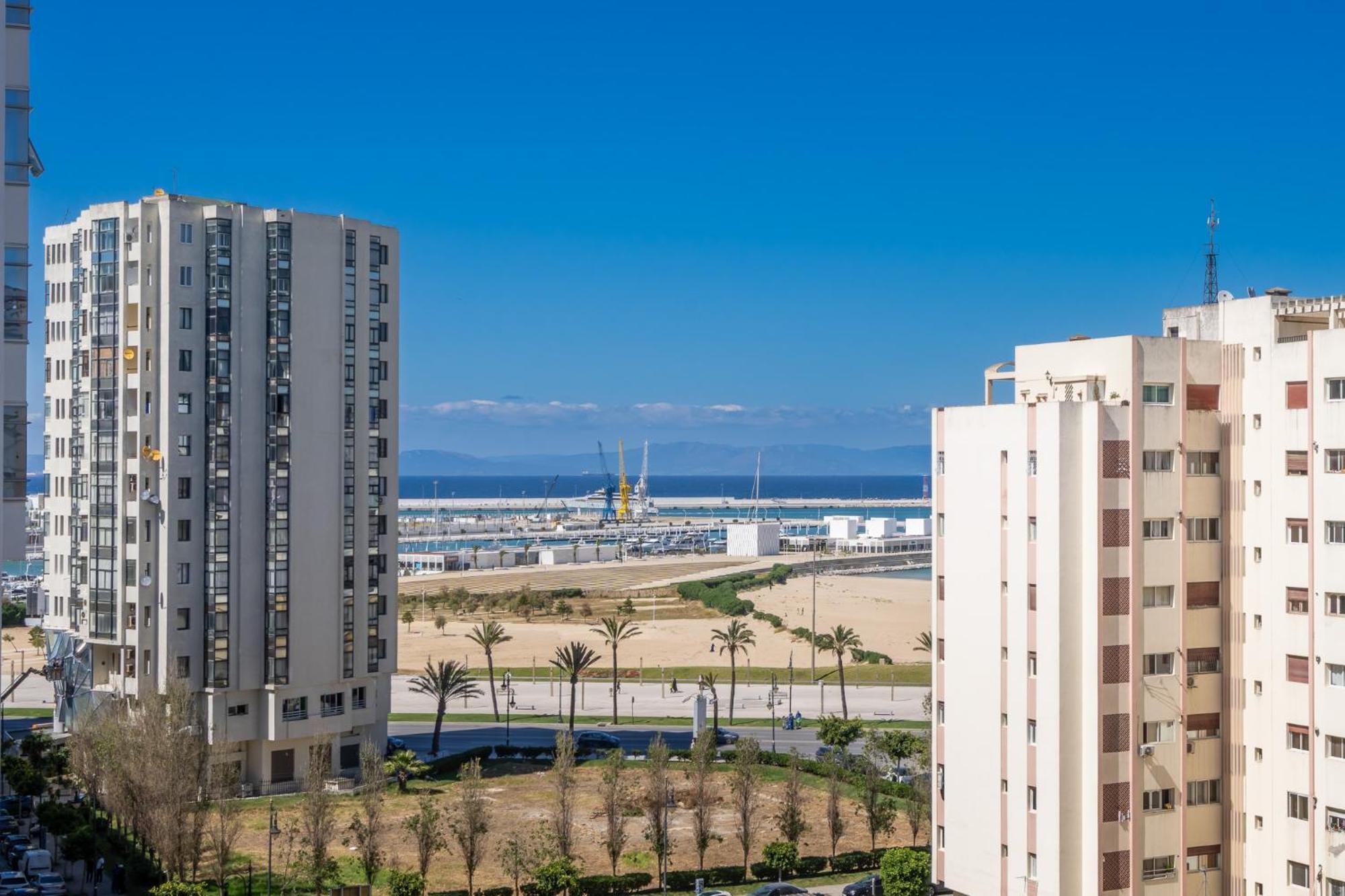 Appartement 2 Chambres Pres De La Corniche Tanger Extérieur photo