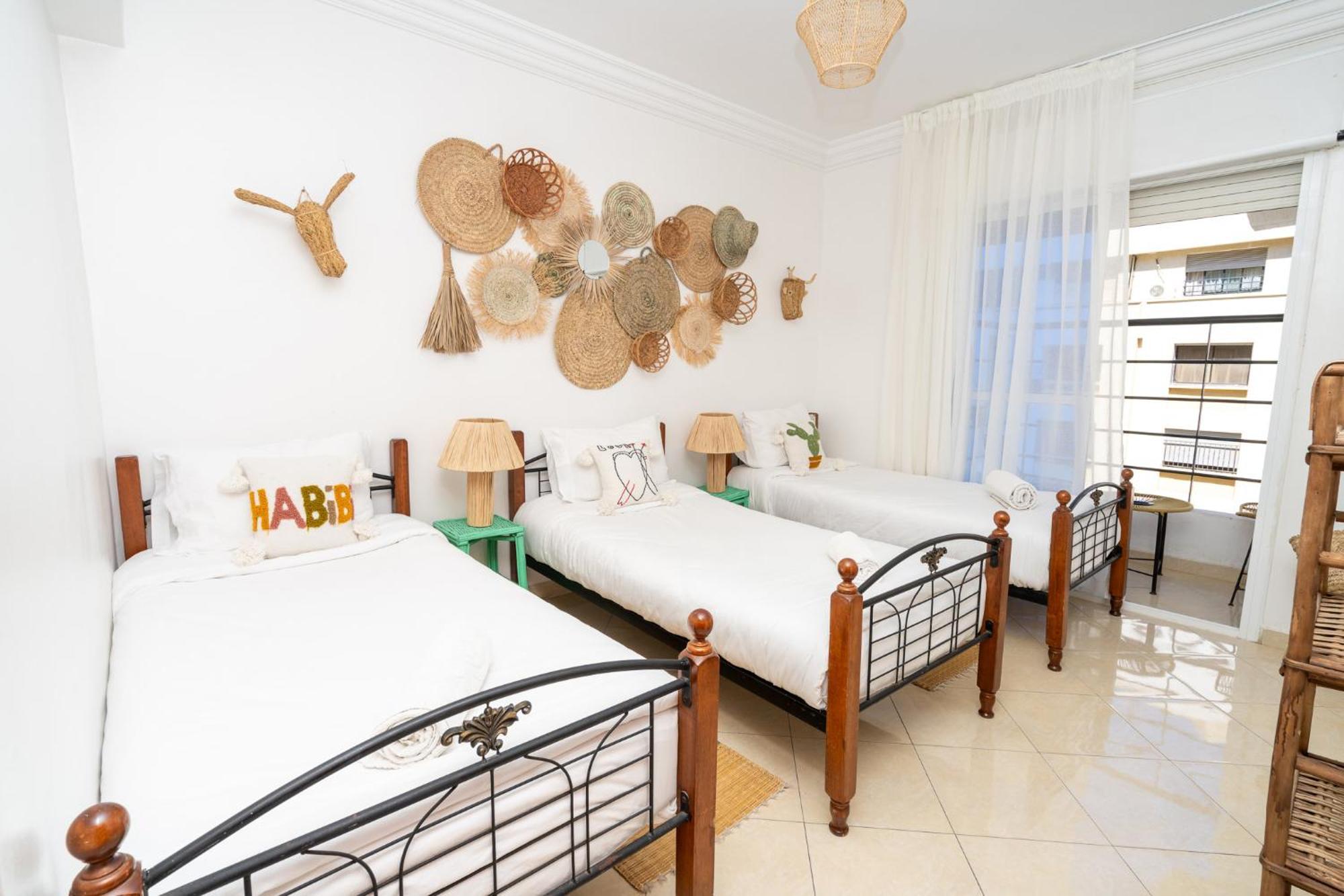 Appartement 2 Chambres Pres De La Corniche Tanger Extérieur photo