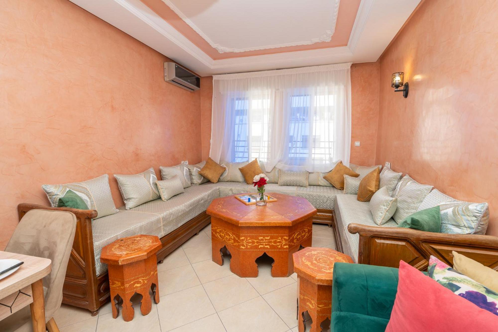 Appartement 2 Chambres Pres De La Corniche Tanger Extérieur photo